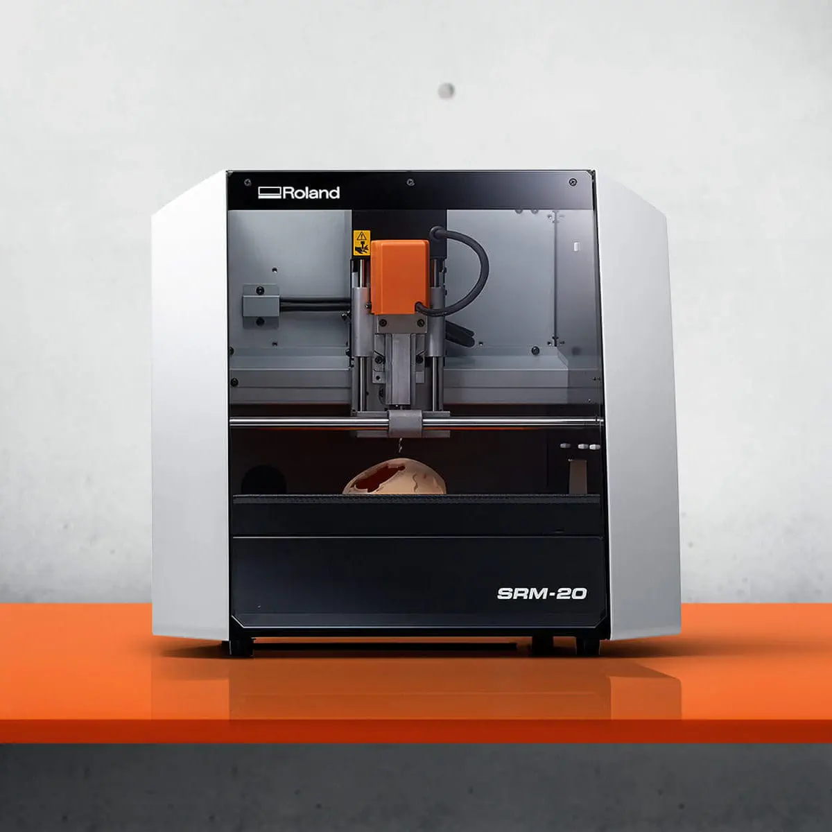 Figura 13 — Fresadora CNC Roland SRM-20
